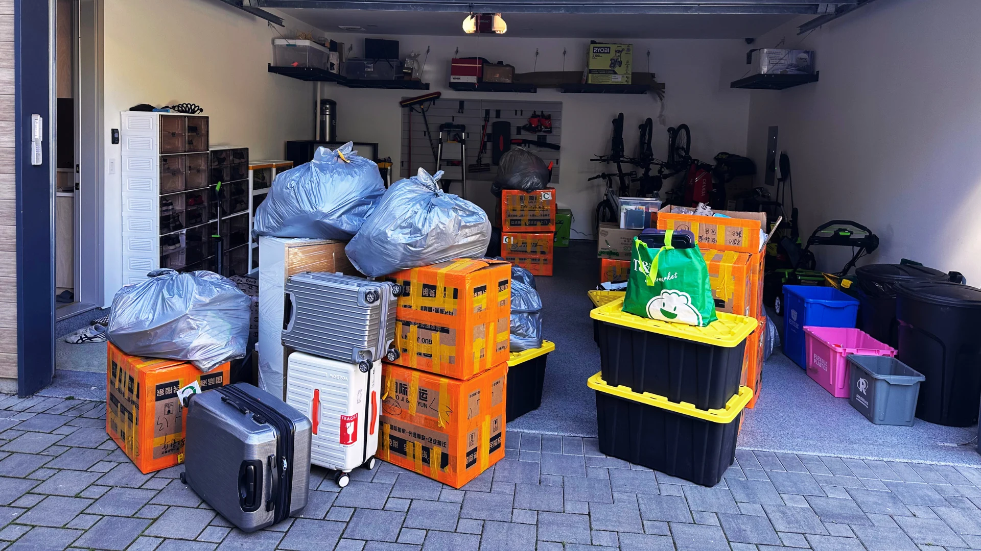 Storage Solution, (3)